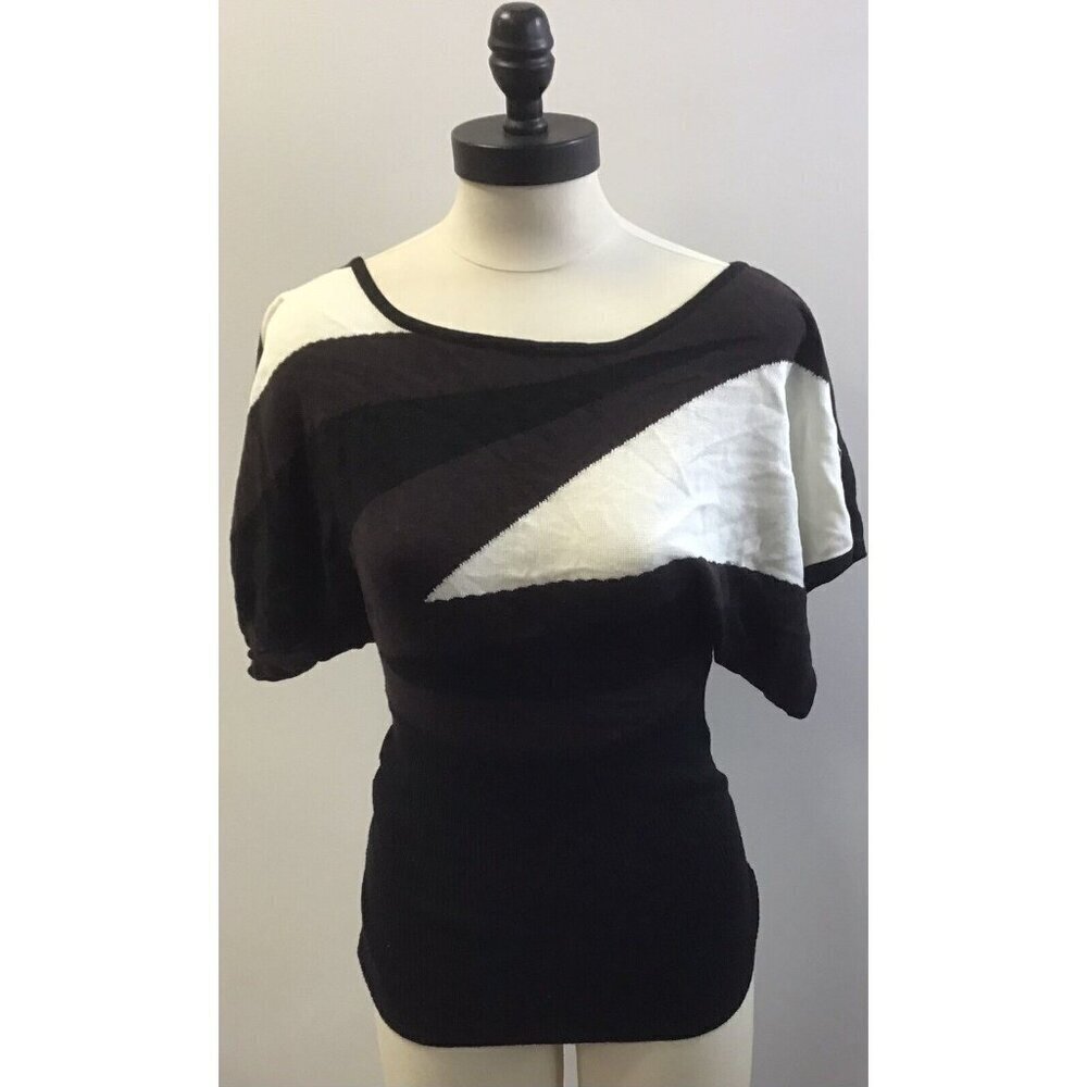 Womans Studio Y Size Small Sweater Sexy Back